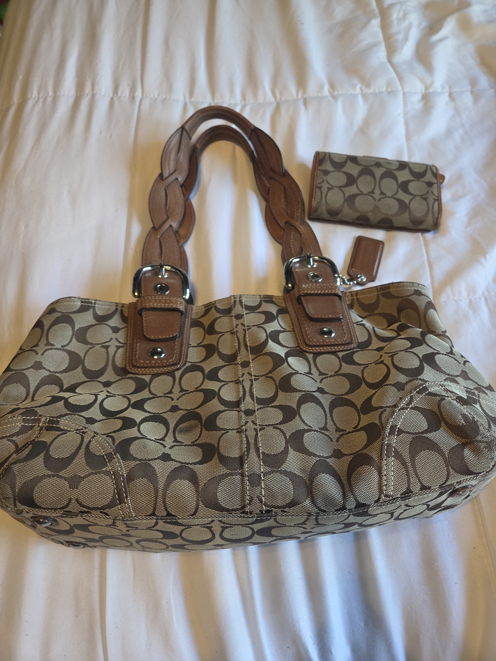 Coach Brown Signature Canvas Shoulder Bag with Wallet - Picture 2 of 5